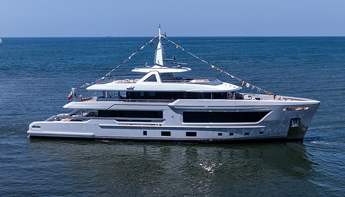 140 foot explorer yacht audace