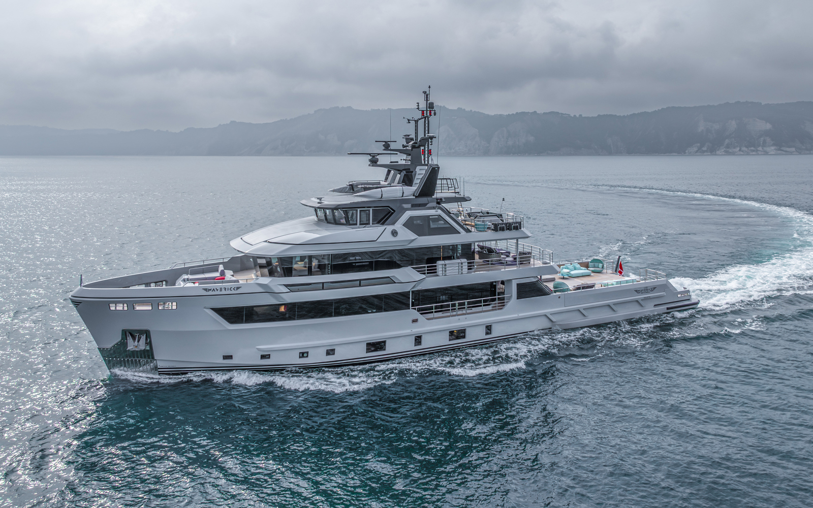 Navigation, M/Y Maverick