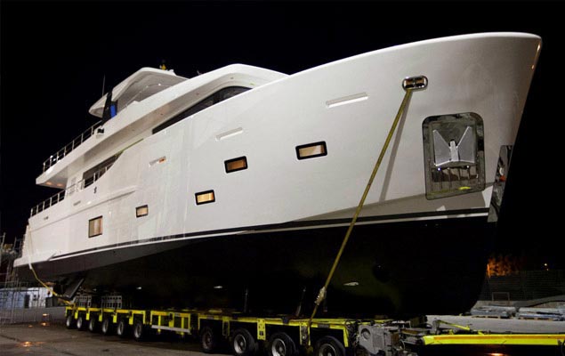 Cantiere delle Marche delivers the 86′ Explorer Yacht M/Y YOLO